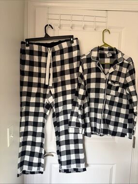 Lands' End Black and White Buffalo Plaid Pajama Set